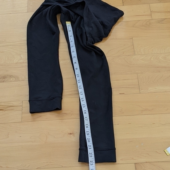 LULULEMON A Go Go Crop pants Black size 2 W6A22S @R - Picture 8 of 8